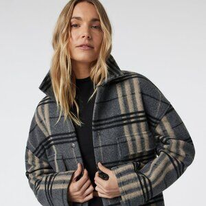 Vuori Ballard Coat Size Small NWT